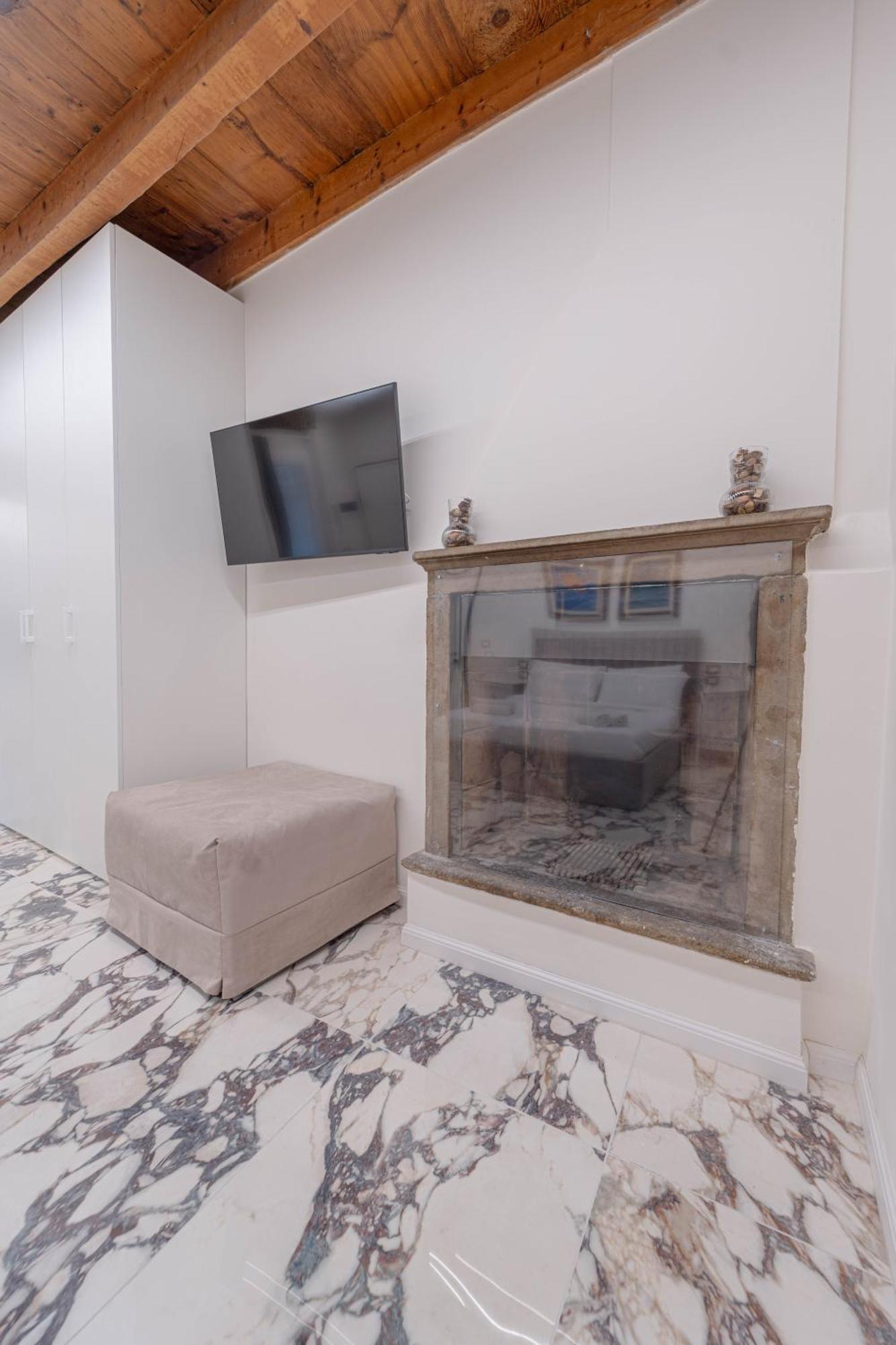 Brera Luxury Apt ミラノ エクステリア 写真